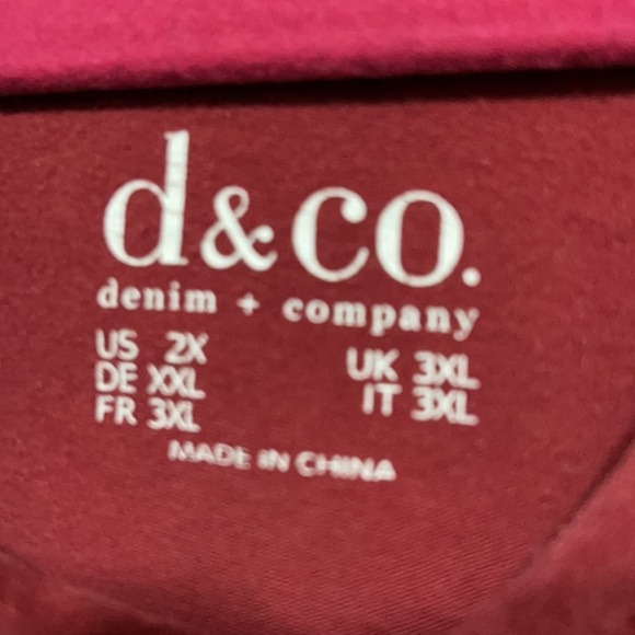 Denim & Co. Long SleeveTop w/hood Sz 2X V-neck w/Trapeze Hem deep red/wine - Picture 2 of 6